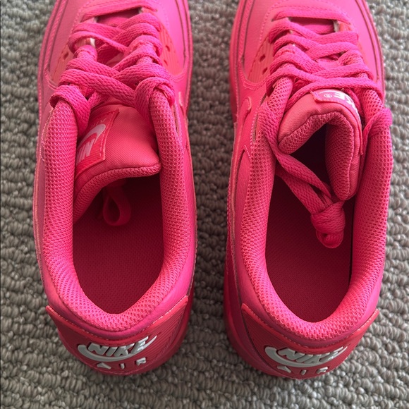 Nike Air Max 90 Pink Laser Fuchsia Sneakers 6.5Y GS / 8 Women EUC 833376-603 - Picture 7 of 8